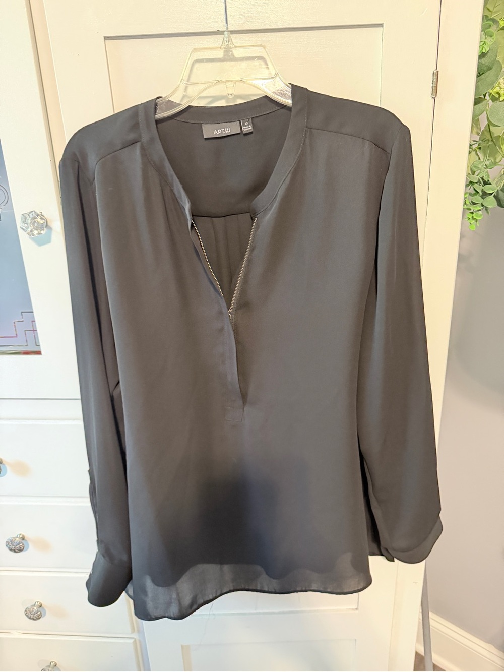 Apt. 9 Black Long-Sleeve Split-Neck Blouse
